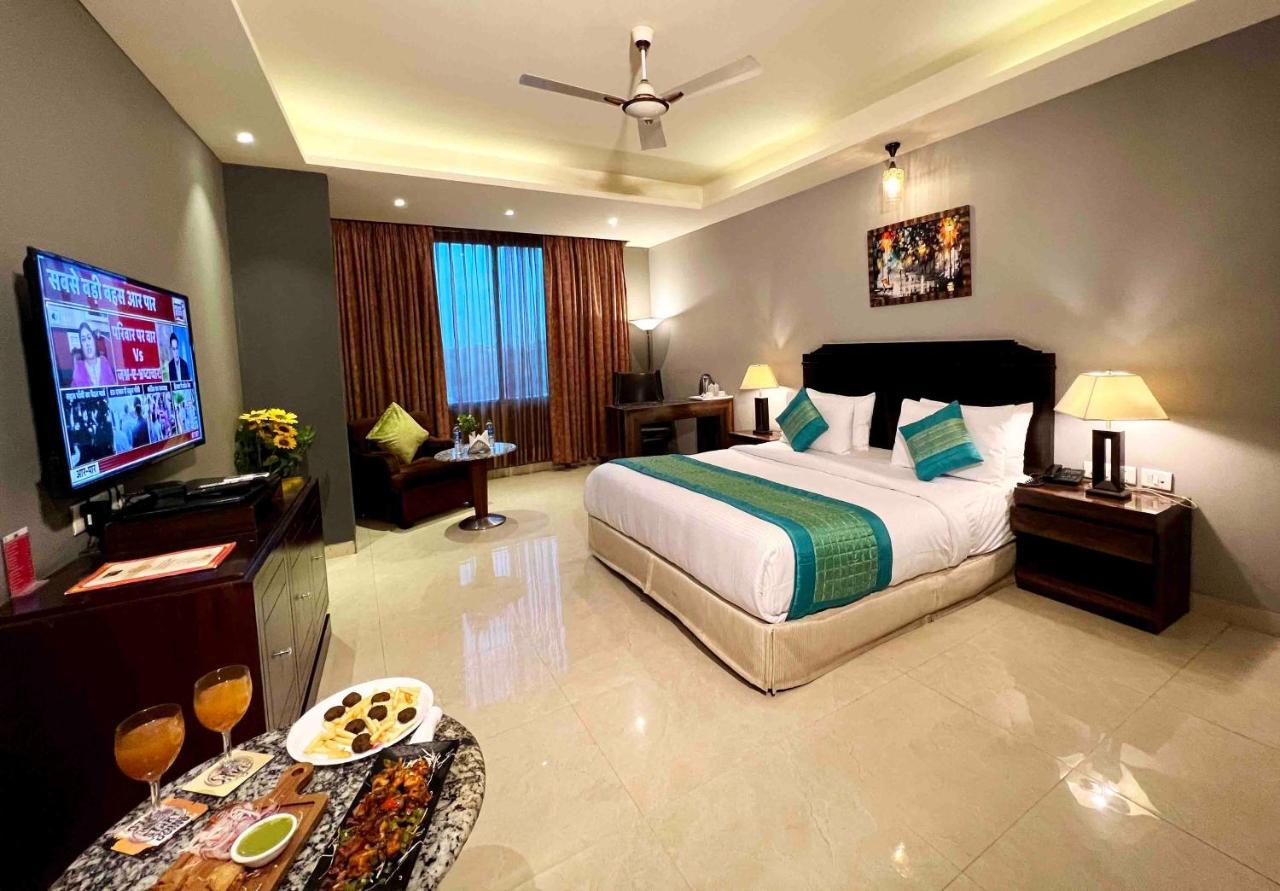Airport Hotel The Grand Shoba Nuova Delhi Esterno foto