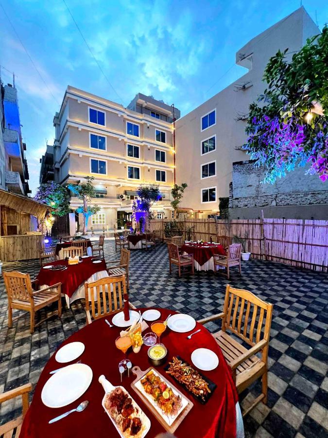 Airport Hotel The Grand Shoba Nuova Delhi Esterno foto